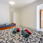 Apartments Davor Apartman