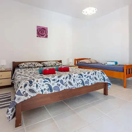 Apartments Davor Apartman