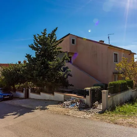 Apartments Davor