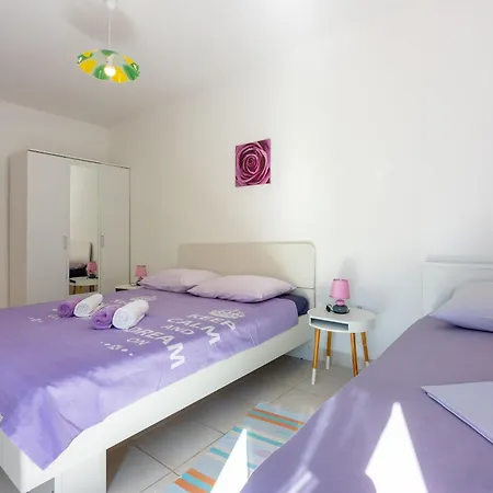 Apartment Apartments Davor