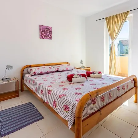 Apartments Davor * Banjole