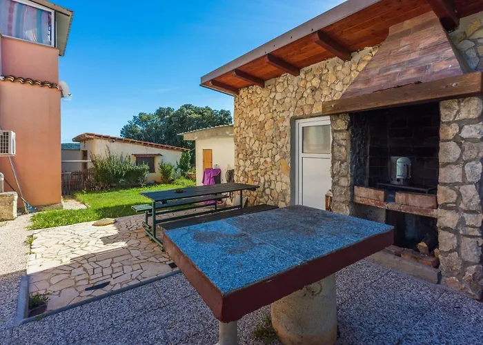 Apartments Davor Banjole