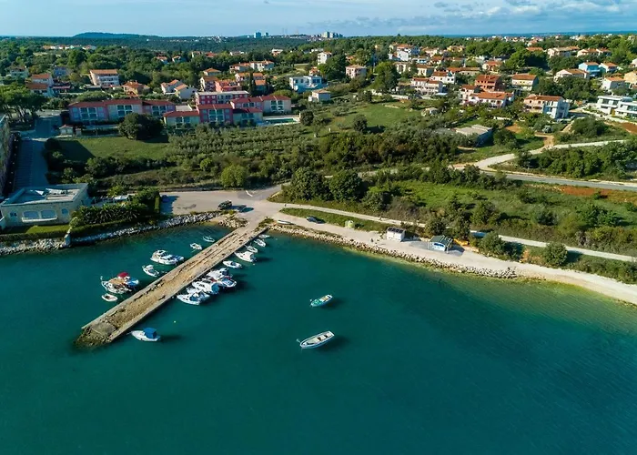 Apartments Davor Apartman