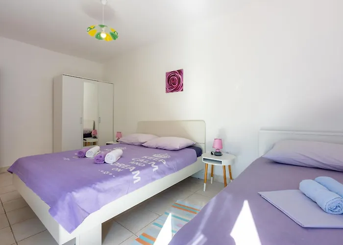 Apartman Apartments Davor