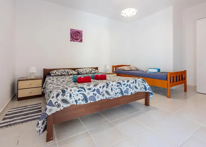 Apartments Davor Apartman