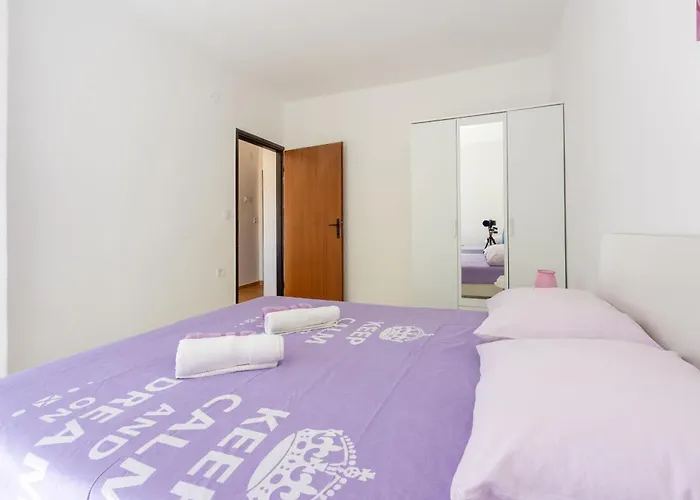 Apartments Davor Apartman