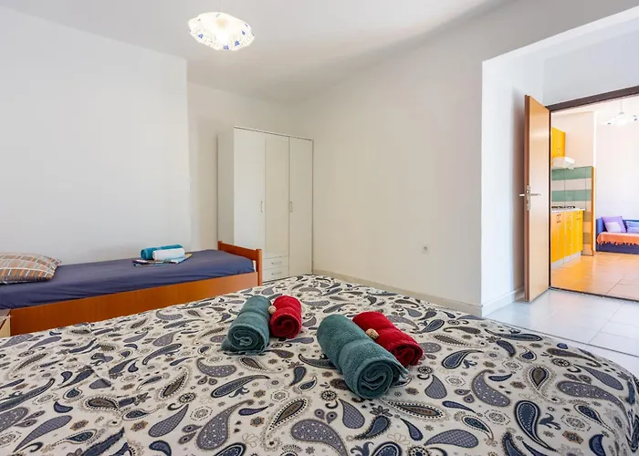 Apartments Davor Apartman